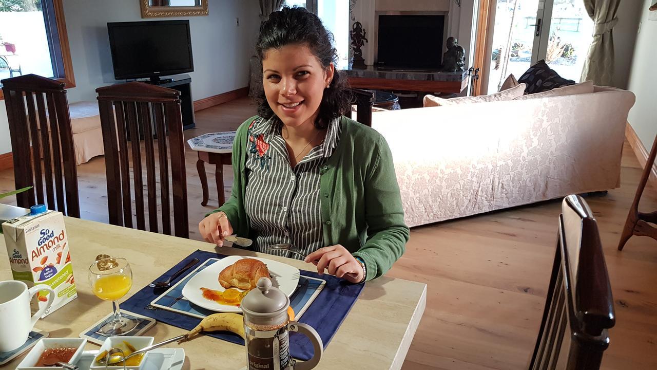 Bruntwoodlodge (Adults Only) Кеймбридж Екстериор снимка