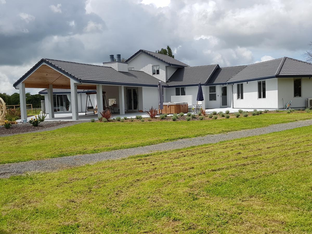 Bruntwoodlodge (Adults Only) Кеймбридж Екстериор снимка