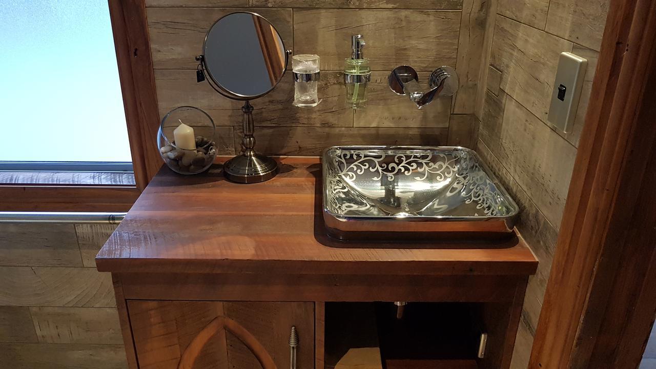 Bruntwoodlodge (Adults Only) Кеймбридж Екстериор снимка