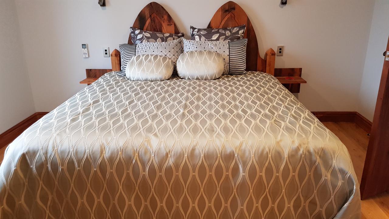 Bruntwoodlodge (Adults Only) Кеймбридж Екстериор снимка