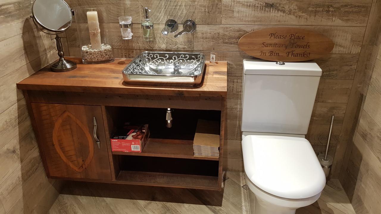 Bruntwoodlodge (Adults Only) Кеймбридж Екстериор снимка